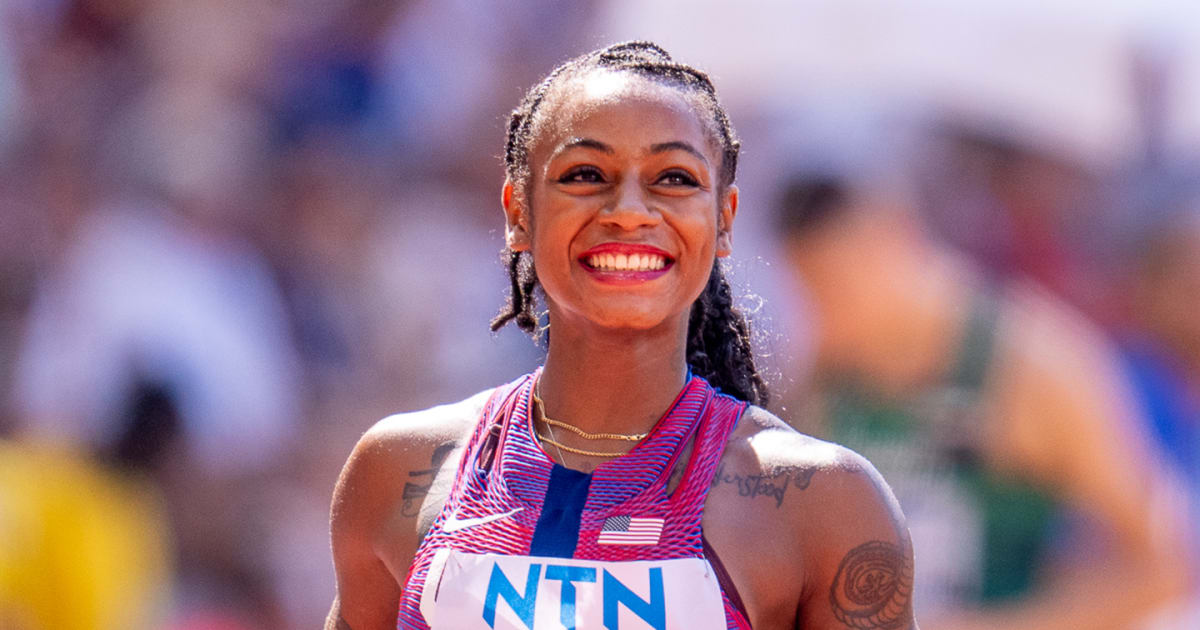 Sha'Carri Richardson sprinting on track